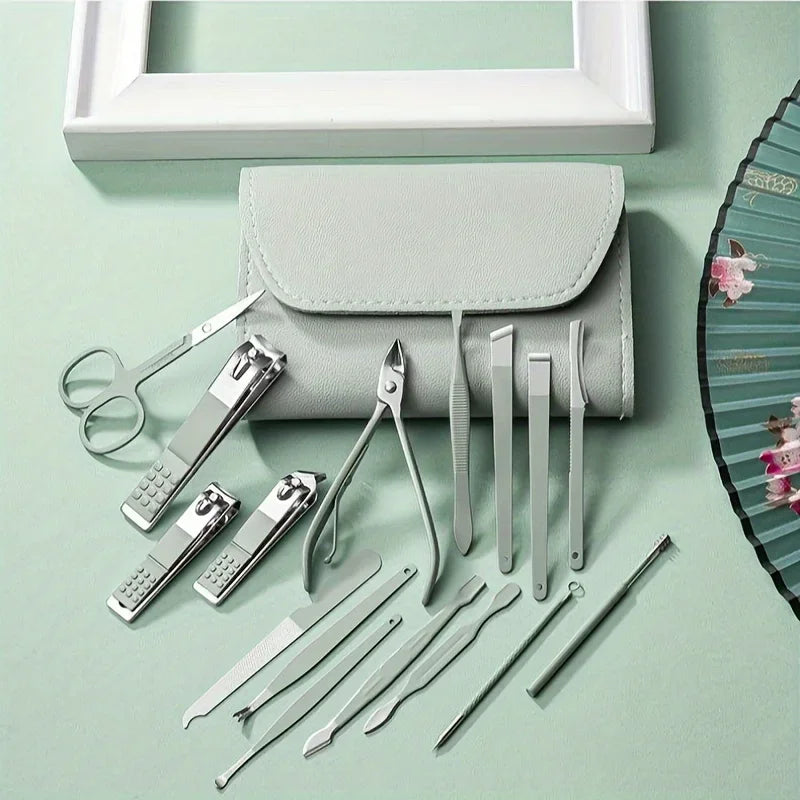 Nail clipper set with leather travel case
