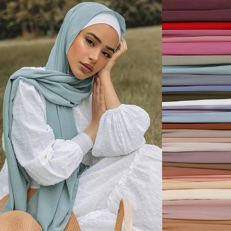Chiffon Hijab – model front view | Velvetova